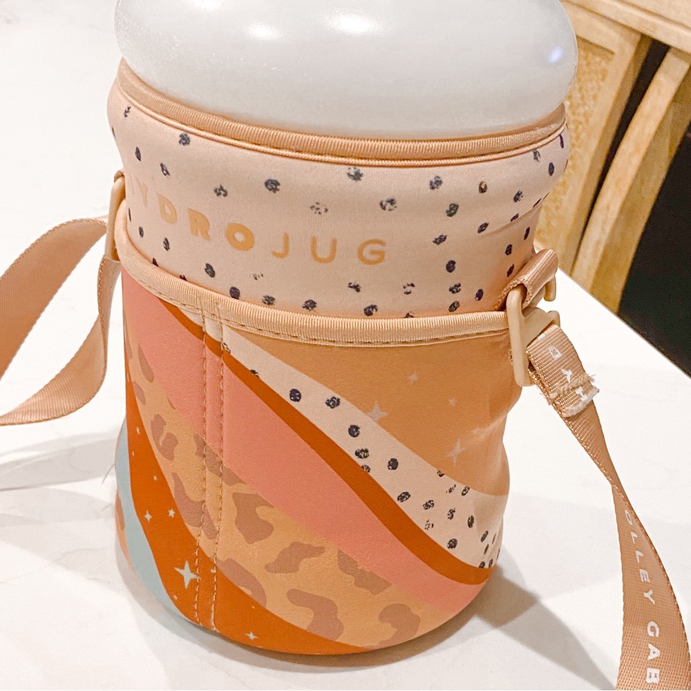 HYDROJUG x HOLLEY GABRIELLE